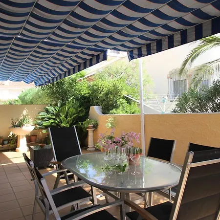 Arenda Tina Holiday home *