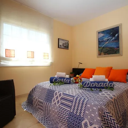 Holiday home Arenda Tina *